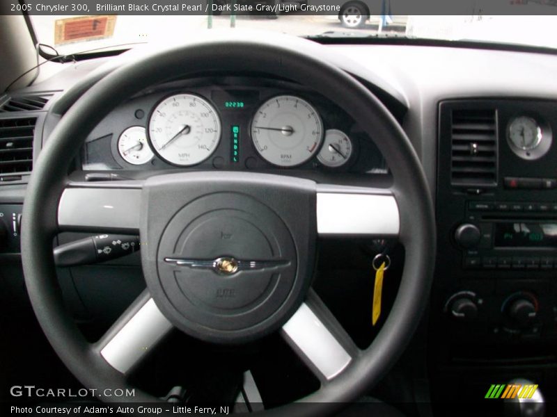 Brilliant Black Crystal Pearl / Dark Slate Gray/Light Graystone 2005 Chrysler 300