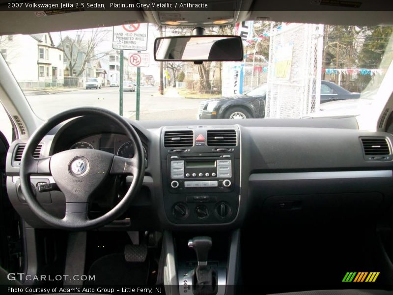Platinum Grey Metallic / Anthracite 2007 Volkswagen Jetta 2.5 Sedan