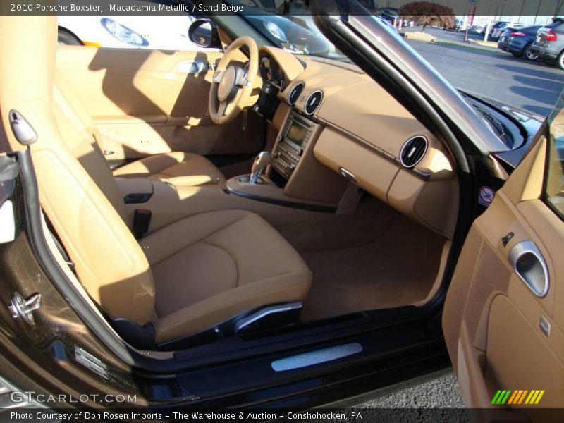 Macadamia Metallic / Sand Beige 2010 Porsche Boxster