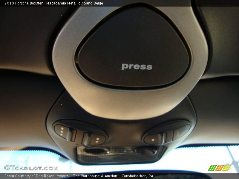 Macadamia Metallic / Sand Beige 2010 Porsche Boxster