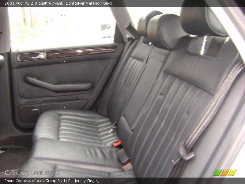 Light Silver Metallic / Onyx 2001 Audi A6 2.8 quattro Avant