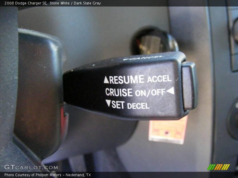 Stone White / Dark Slate Gray 2008 Dodge Charger SE