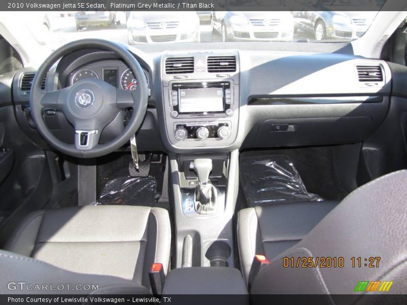 Platinum Grey Metallic / Titan Black 2010 Volkswagen Jetta SE Sedan