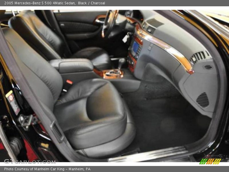 Black / Charcoal 2005 Mercedes-Benz S 500 4Matic Sedan