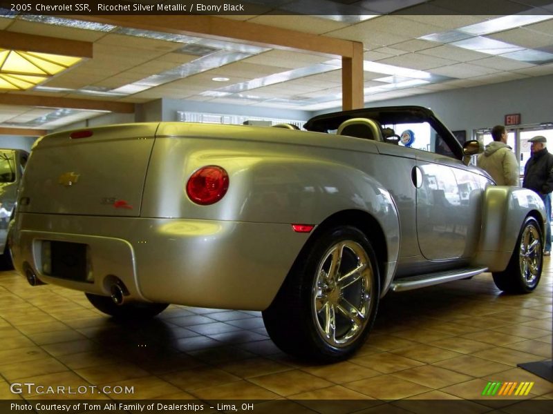 Ricochet Silver Metallic / Ebony Black 2005 Chevrolet SSR
