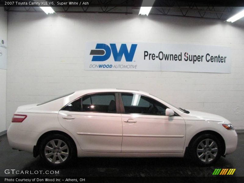 Super White / Ash 2007 Toyota Camry XLE V6