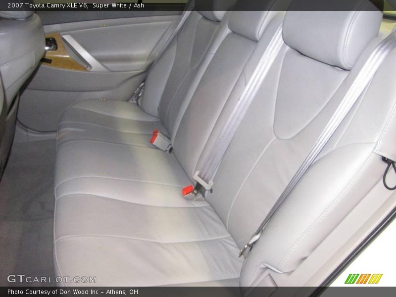 Super White / Ash 2007 Toyota Camry XLE V6
