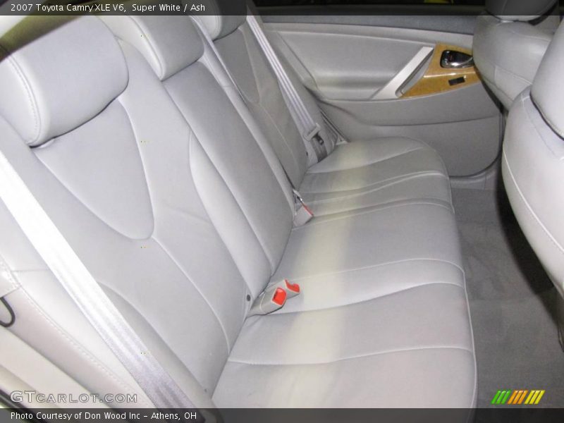 Super White / Ash 2007 Toyota Camry XLE V6