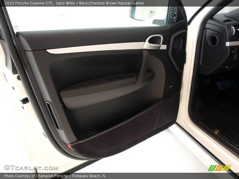 Sand White / Black/Chestnut Brown Natural Leather 2010 Porsche Cayenne GTS