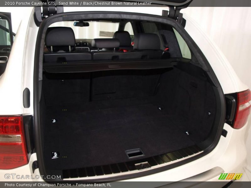 Sand White / Black/Chestnut Brown Natural Leather 2010 Porsche Cayenne GTS