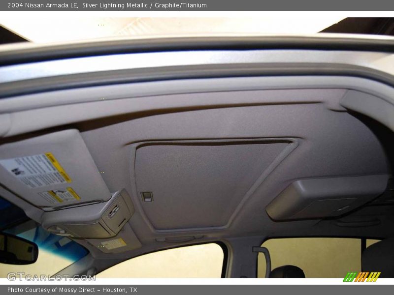 Silver Lightning Metallic / Graphite/Titanium 2004 Nissan Armada LE