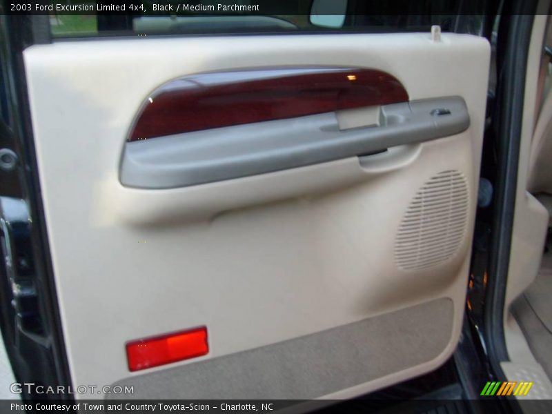 Black / Medium Parchment 2003 Ford Excursion Limited 4x4