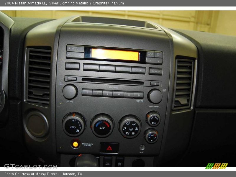 Silver Lightning Metallic / Graphite/Titanium 2004 Nissan Armada LE
