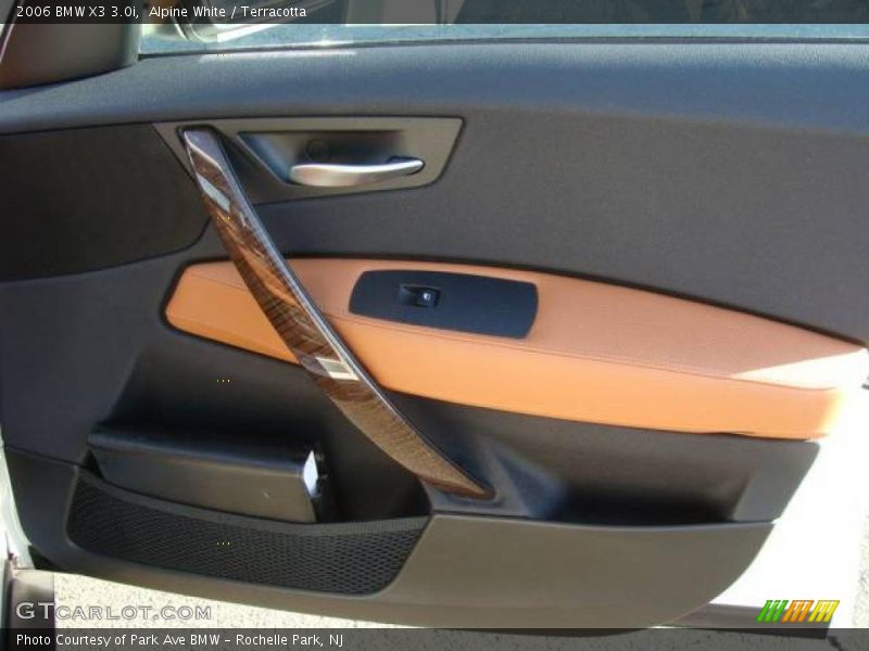 Alpine White / Terracotta 2006 BMW X3 3.0i