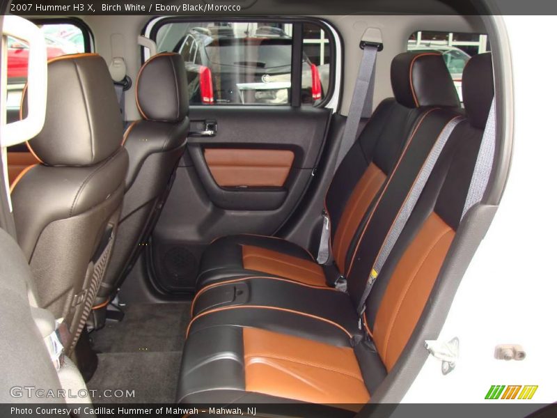 Birch White / Ebony Black/Morocco 2007 Hummer H3 X