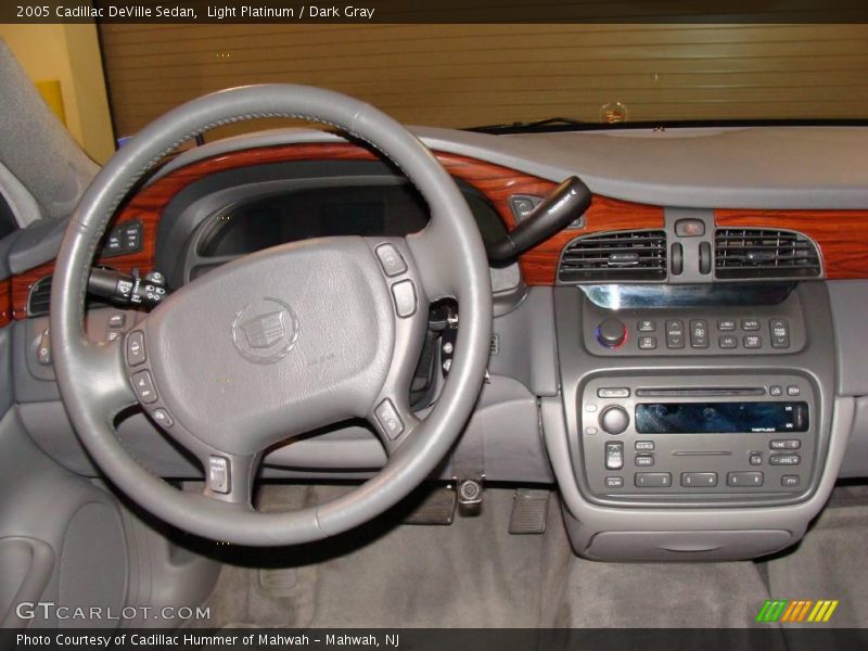 Light Platinum / Dark Gray 2005 Cadillac DeVille Sedan