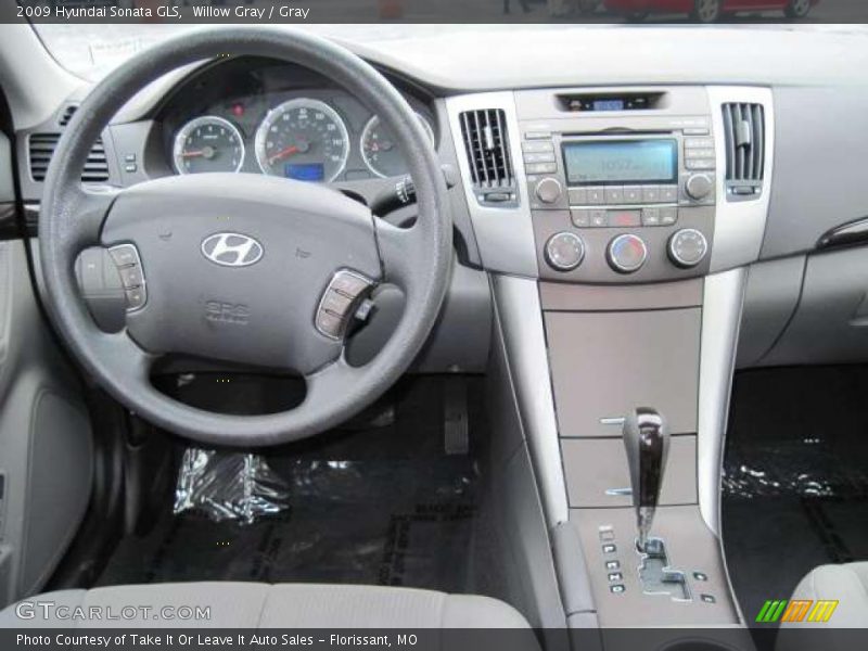 Willow Gray / Gray 2009 Hyundai Sonata GLS
