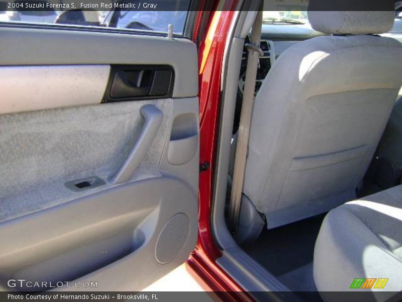 Fusion Red Metallic / Gray 2004 Suzuki Forenza S