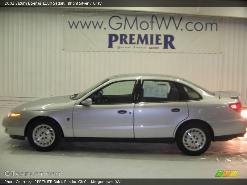 Bright Silver / Gray 2002 Saturn L Series L100 Sedan