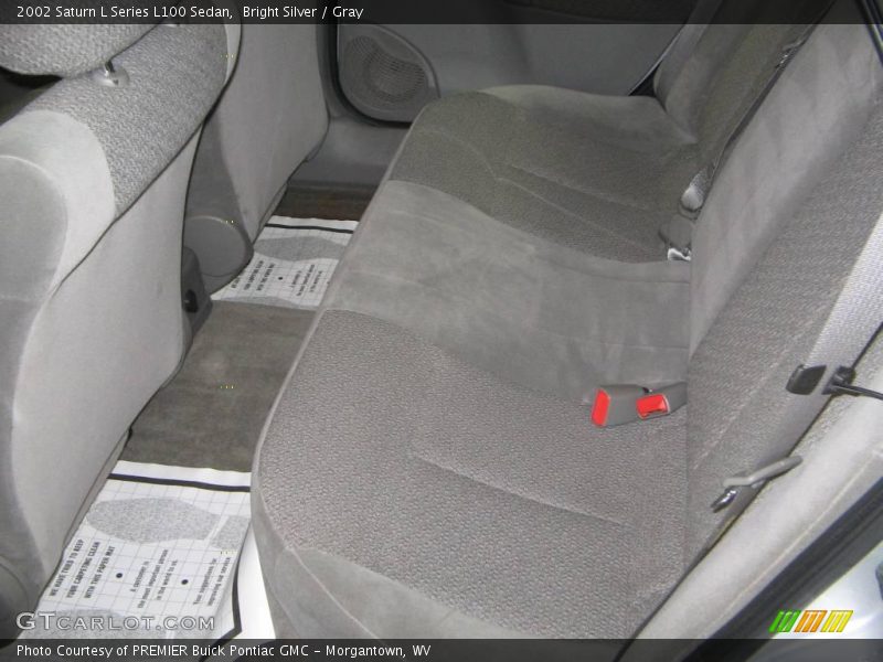 Bright Silver / Gray 2002 Saturn L Series L100 Sedan