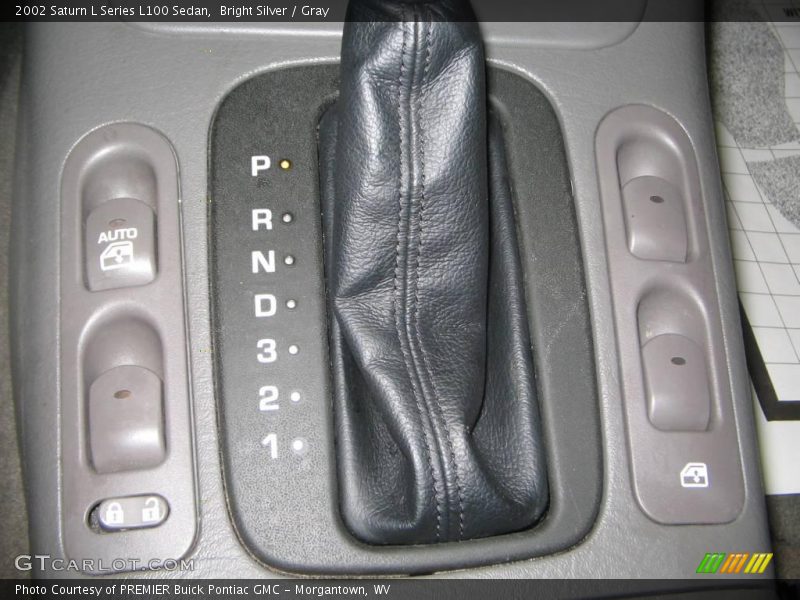 Bright Silver / Gray 2002 Saturn L Series L100 Sedan
