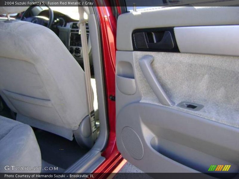 Fusion Red Metallic / Gray 2004 Suzuki Forenza S