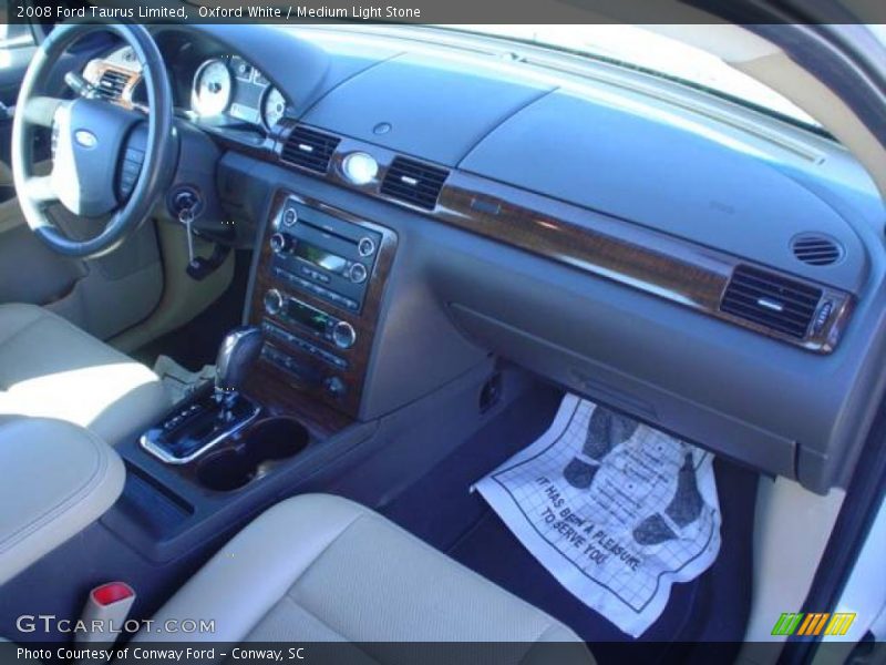 Oxford White / Medium Light Stone 2008 Ford Taurus Limited