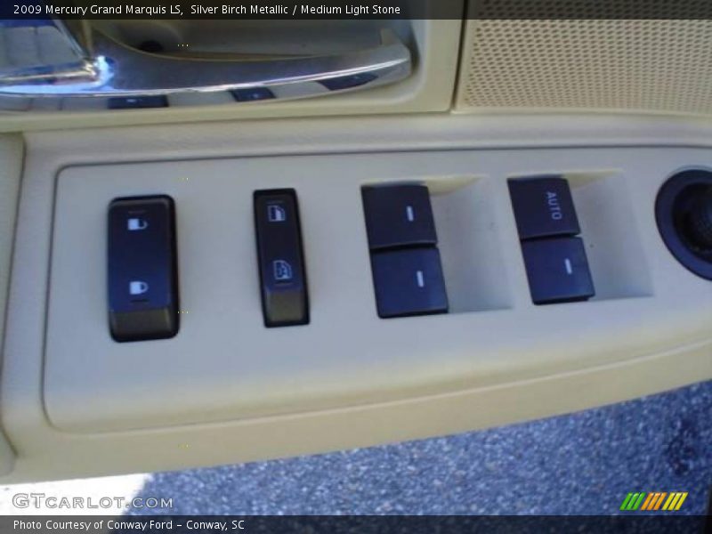 Silver Birch Metallic / Medium Light Stone 2009 Mercury Grand Marquis LS