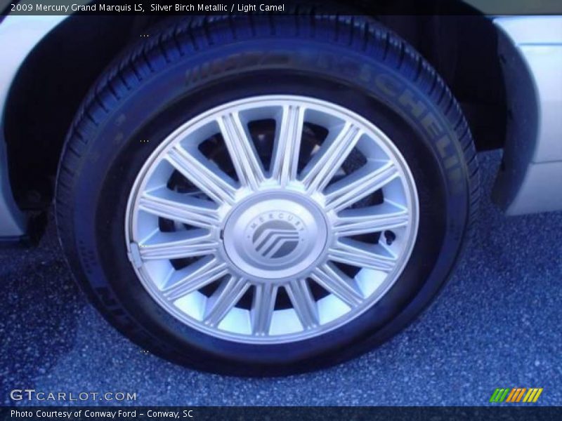 Silver Birch Metallic / Light Camel 2009 Mercury Grand Marquis LS