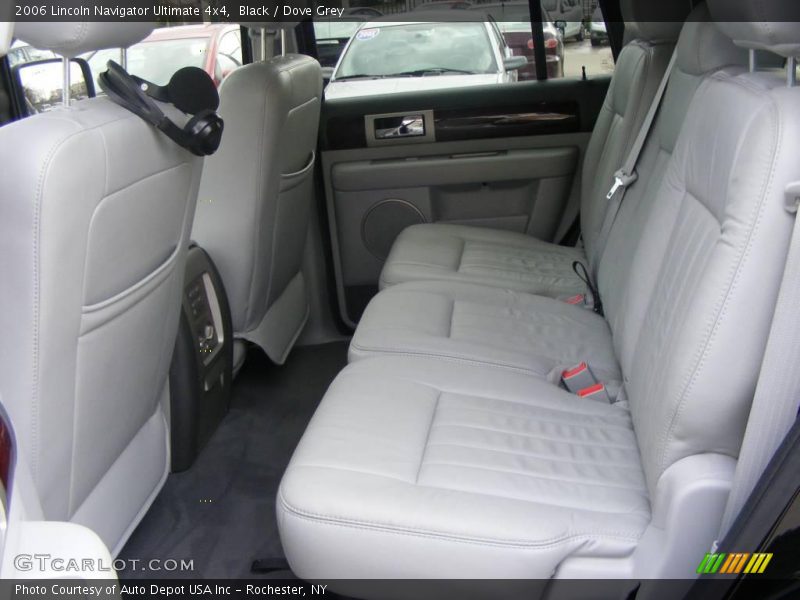 Black / Dove Grey 2006 Lincoln Navigator Ultimate 4x4