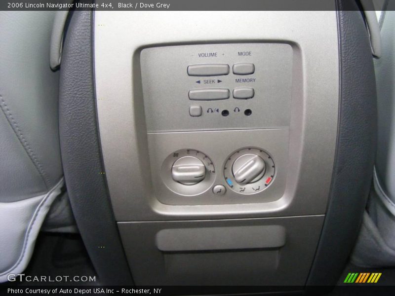 Black / Dove Grey 2006 Lincoln Navigator Ultimate 4x4