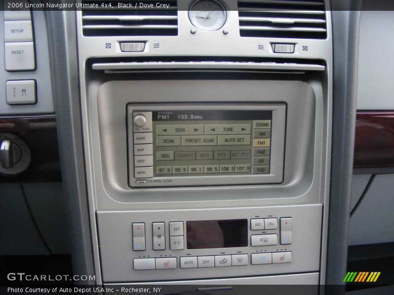 Black / Dove Grey 2006 Lincoln Navigator Ultimate 4x4
