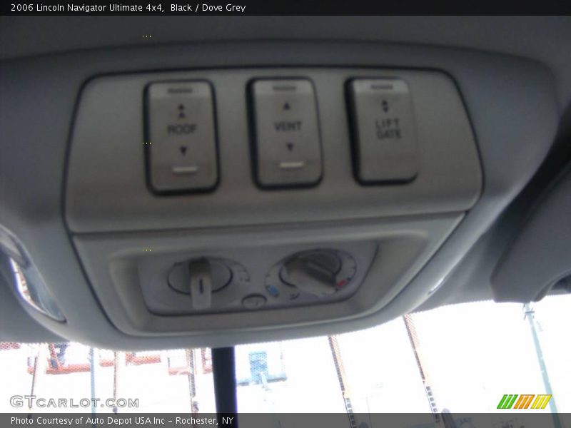 Black / Dove Grey 2006 Lincoln Navigator Ultimate 4x4