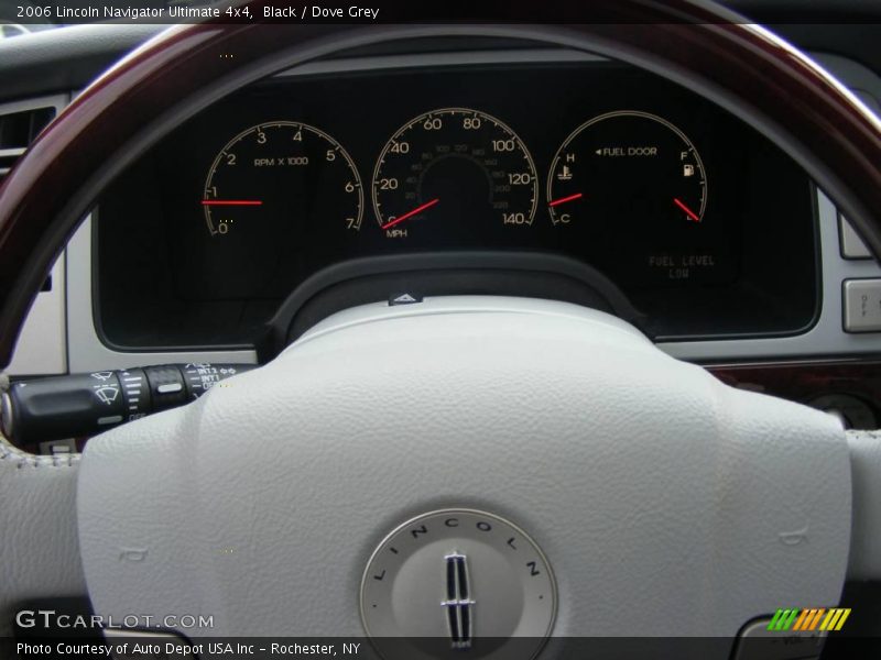 Black / Dove Grey 2006 Lincoln Navigator Ultimate 4x4