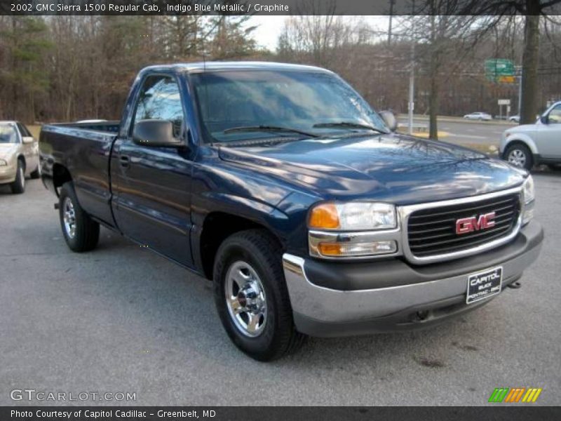 Indigo Blue Metallic / Graphite 2002 GMC Sierra 1500 Regular Cab