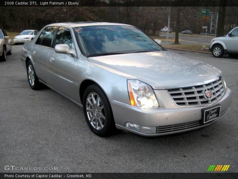 Light Platinum / Ebony 2008 Cadillac DTS