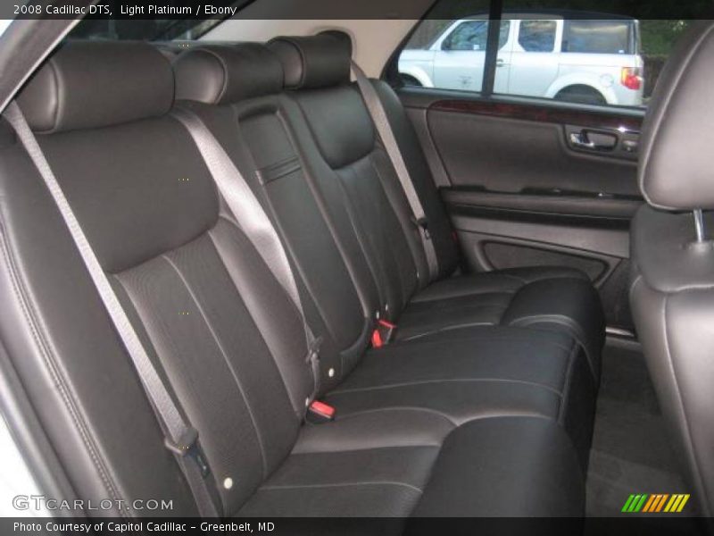 Light Platinum / Ebony 2008 Cadillac DTS