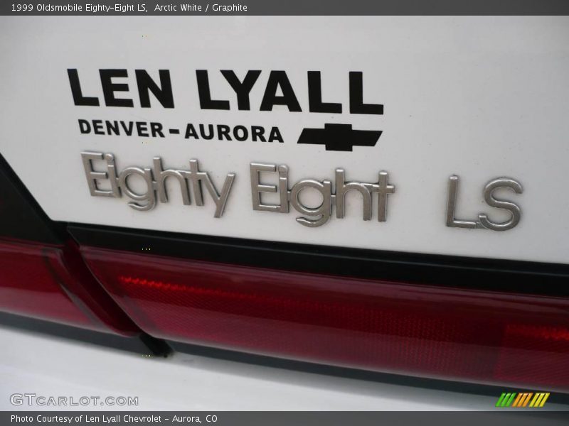 Arctic White / Graphite 1999 Oldsmobile Eighty-Eight LS