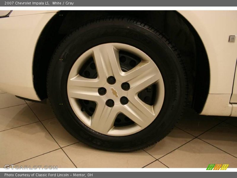 White / Gray 2007 Chevrolet Impala LS