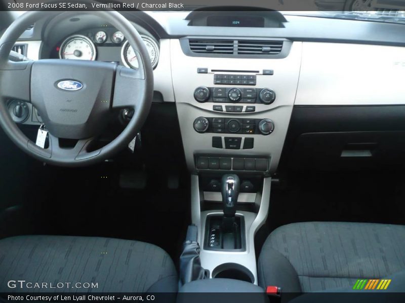 Vermillion Red / Charcoal Black 2008 Ford Focus SE Sedan