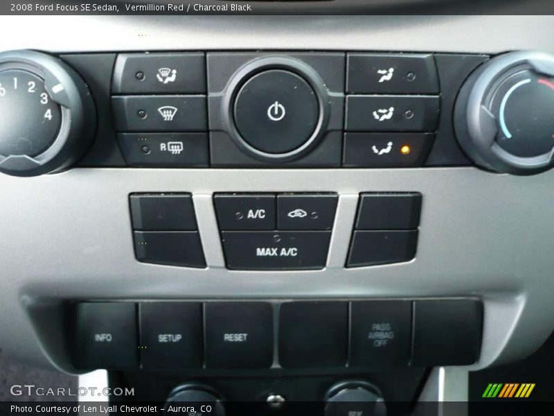 Vermillion Red / Charcoal Black 2008 Ford Focus SE Sedan
