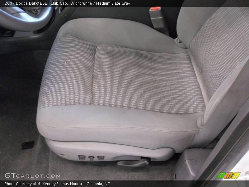 Bright White / Medium Slate Gray 2007 Dodge Dakota SLT Club Cab
