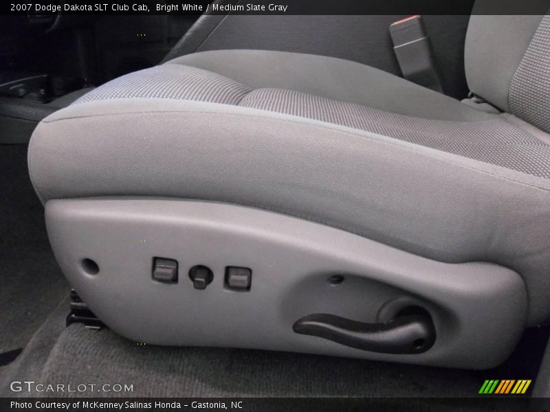 Bright White / Medium Slate Gray 2007 Dodge Dakota SLT Club Cab