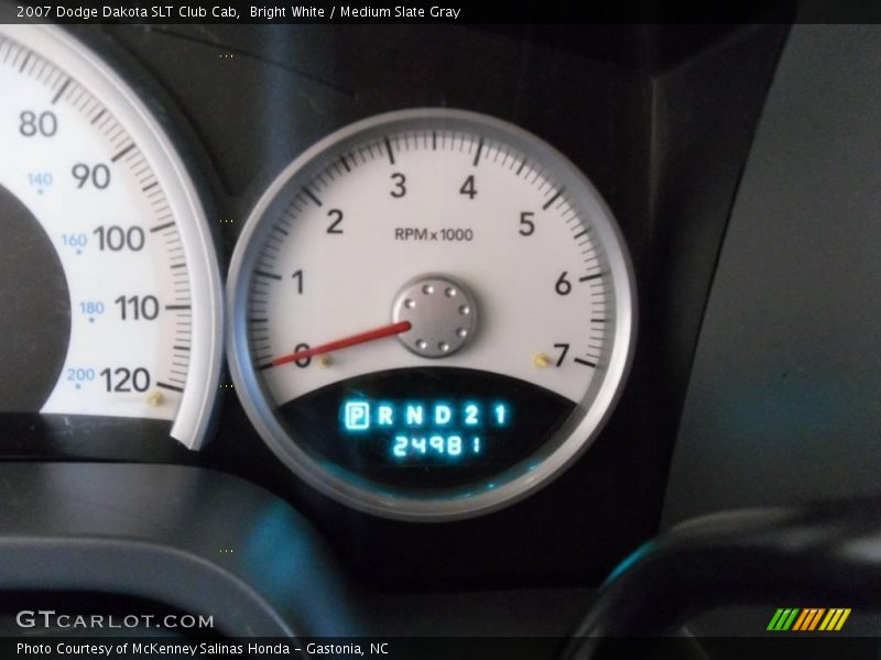 Bright White / Medium Slate Gray 2007 Dodge Dakota SLT Club Cab