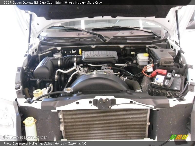 Bright White / Medium Slate Gray 2007 Dodge Dakota SLT Club Cab