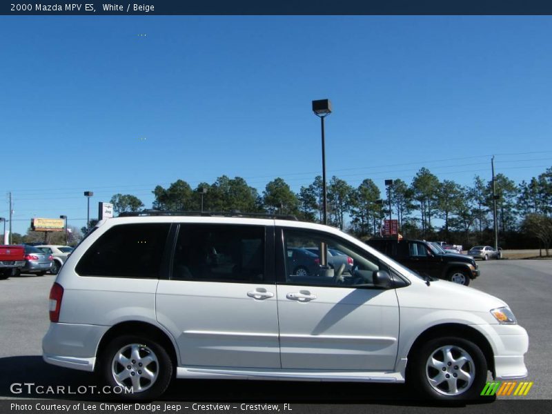 White / Beige 2000 Mazda MPV ES