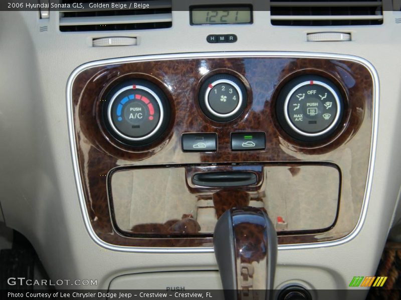 Golden Beige / Beige 2006 Hyundai Sonata GLS