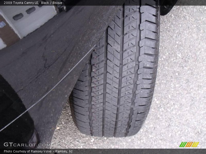 Black / Bisque 2009 Toyota Camry LE