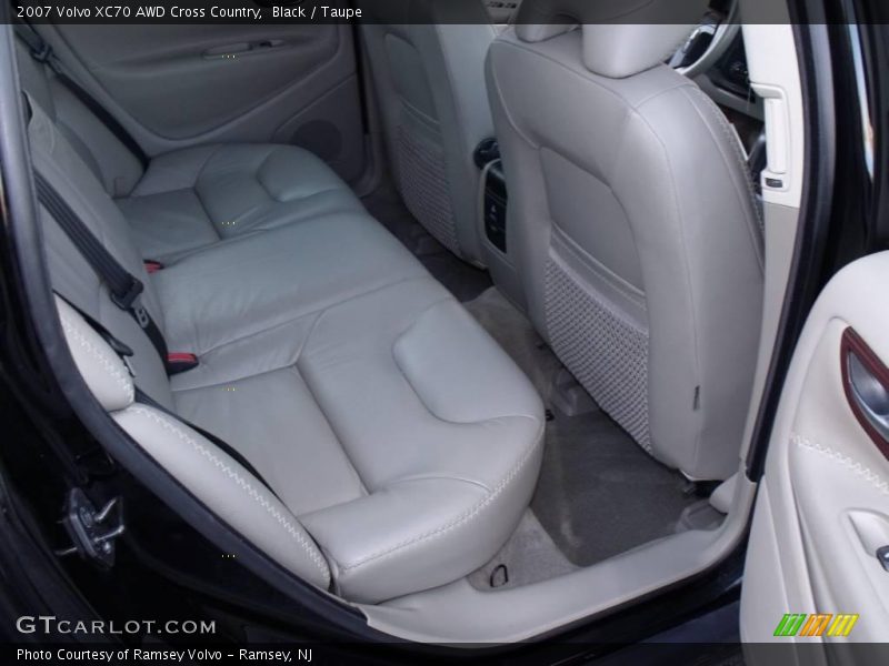 Black / Taupe 2007 Volvo XC70 AWD Cross Country
