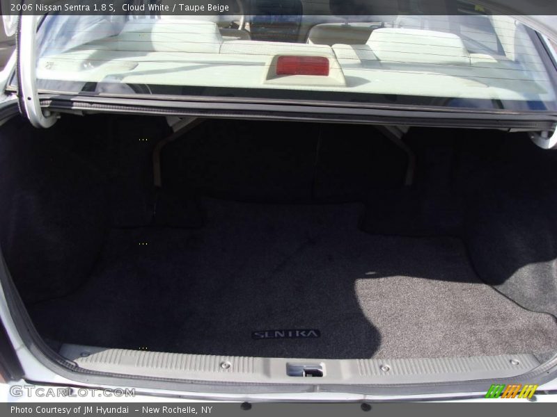 Cloud White / Taupe Beige 2006 Nissan Sentra 1.8 S